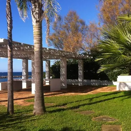 Splendida Villa Sulla Spiaggia *